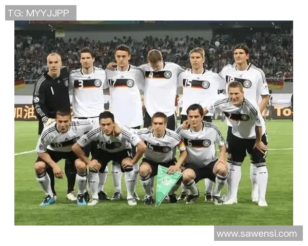 十年间德国与加纳足球发展的对比与启示