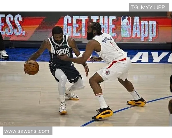 独行侠与快船精彩对决全场录像回放及精彩瞬间分析